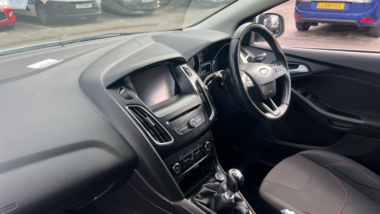 Ford Focus 1.5 EcoBoost Zetec S 5dr Petrol Hatchback